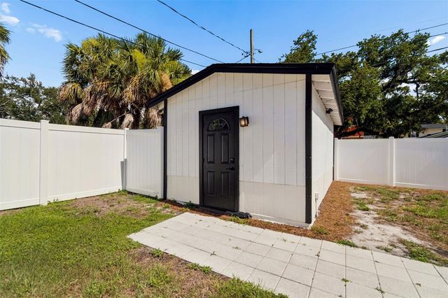 3901 N OLA AVENUE, Tampa, FL 33603