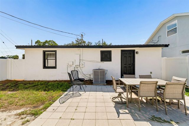 3901 N OLA AVENUE, Tampa, FL 33603