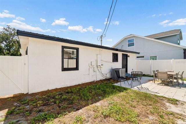 3901 N OLA AVENUE, Tampa, FL 33603