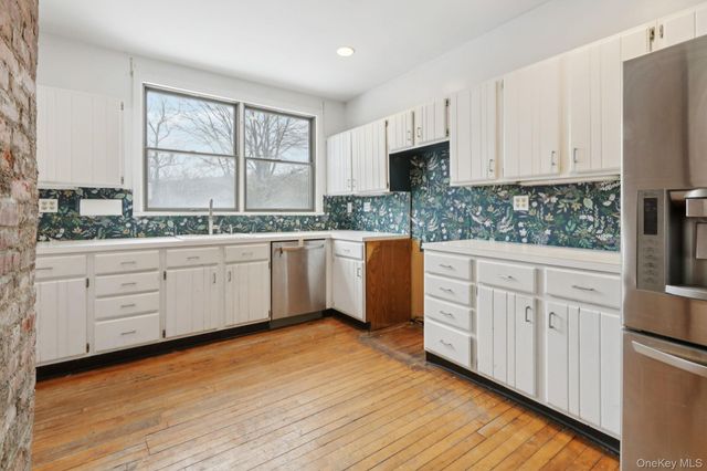 32 E Lake Stable Road, Tuxedo Park, NY 10987