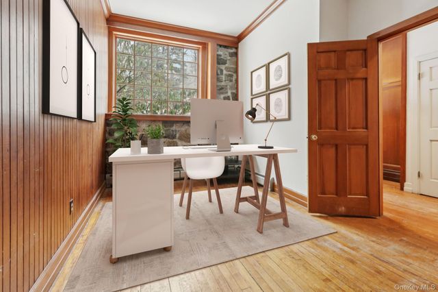 32 E Lake Stable Road, Tuxedo Park, NY 10987