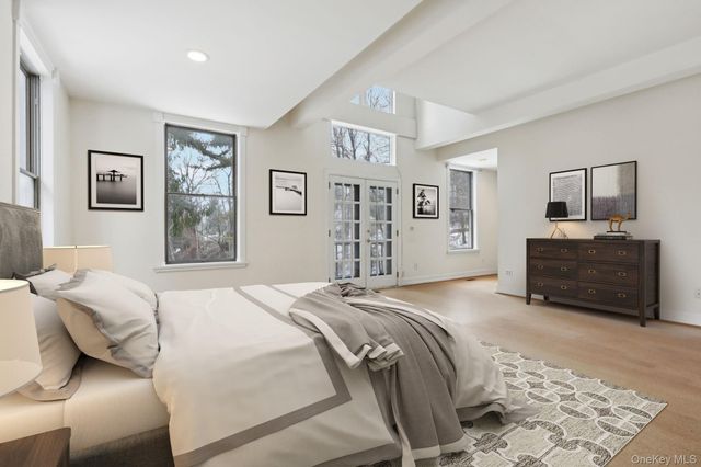 32 E Lake Stable Road, Tuxedo Park, NY 10987