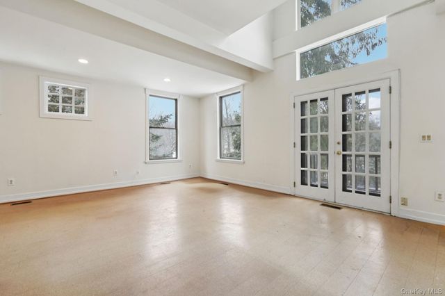 32 E Lake Stable Road, Tuxedo Park, NY 10987