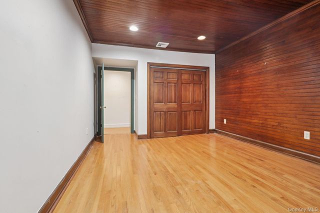 32 E Lake Stable Road, Tuxedo Park, NY 10987