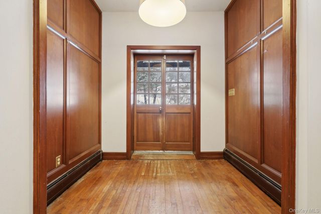 32 E Lake Stable Road, Tuxedo Park, NY 10987