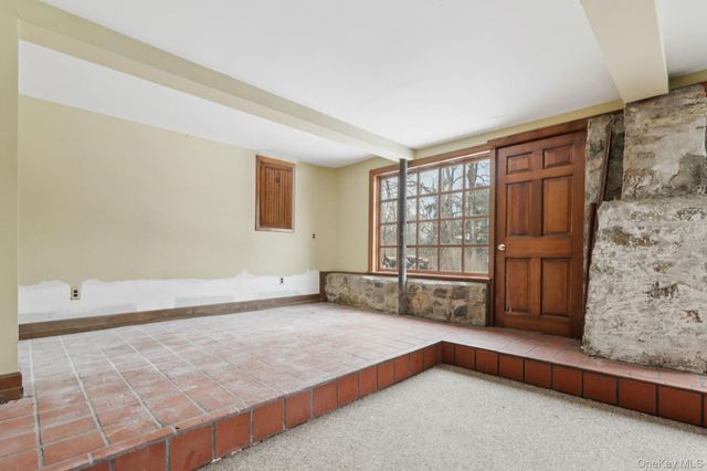 32 E Lake Stable Road, Tuxedo Park, NY 10987