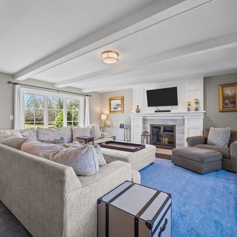 1201 Country Club Road, Lake Zurich, IL 60047