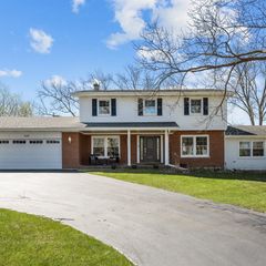 1201 Country Club Road, Lake Zurich, IL 60047