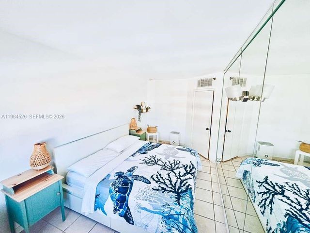 100 Lincoln Rd 825, Miami Beach, FL 33139