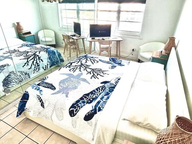 100 Lincoln Rd 825, Miami Beach, FL 33139