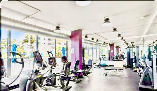 100 Lincoln Rd 825, Miami Beach, FL 33139