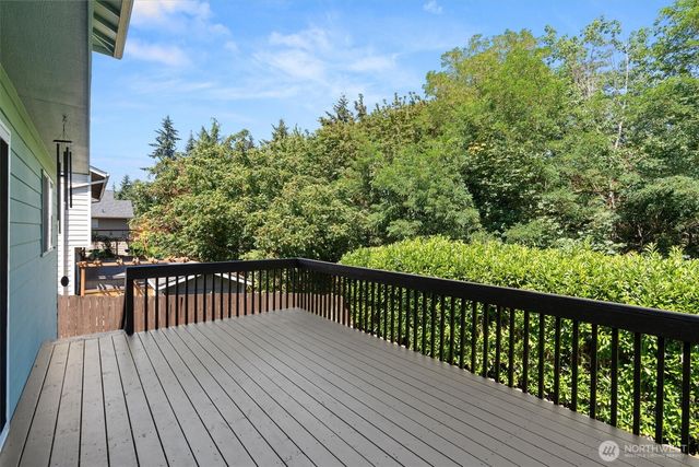 11101 135th Street Ct E, Puyallup, WA 98374
