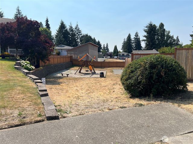 11101 135th Street Ct E, Puyallup, WA 98374