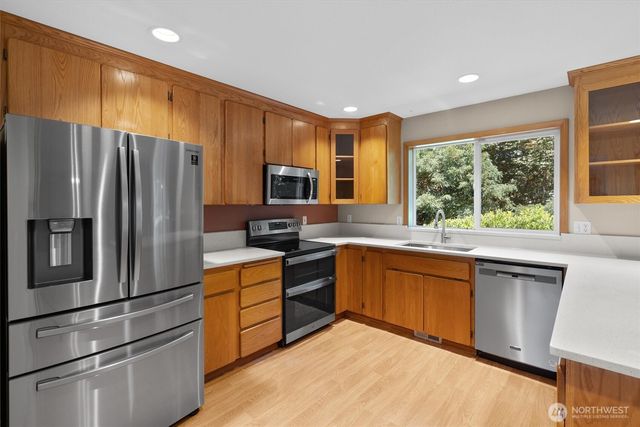 11101 135th Street Ct E, Puyallup, WA 98374