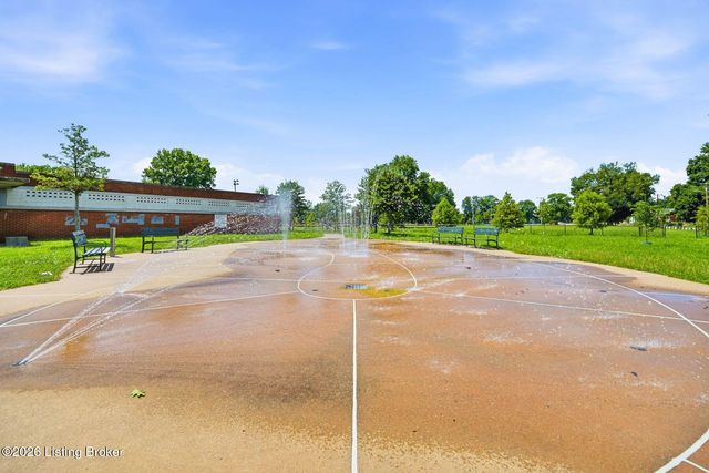 1007 Beecher St, Louisville, KY 40215