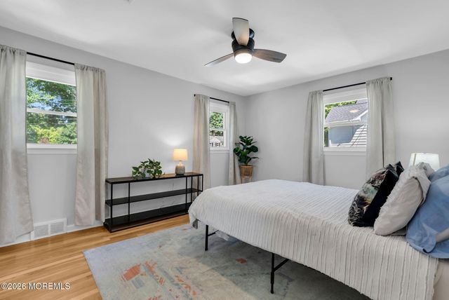 37 Birch Drive, Shrewsbury Boro, NJ 07702