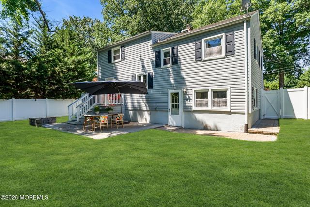 37 Birch Drive, Shrewsbury Boro, NJ 07702