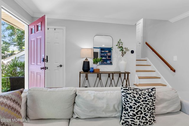 37 Birch Drive, Shrewsbury Boro, NJ 07702