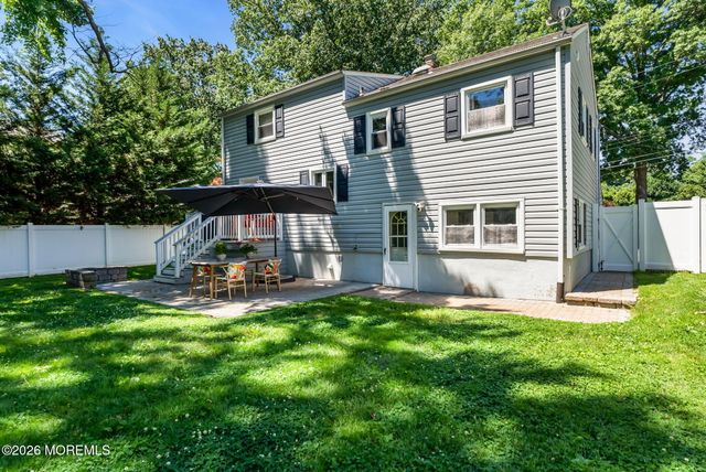 37 Birch Drive, Shrewsbury Boro, NJ 07702