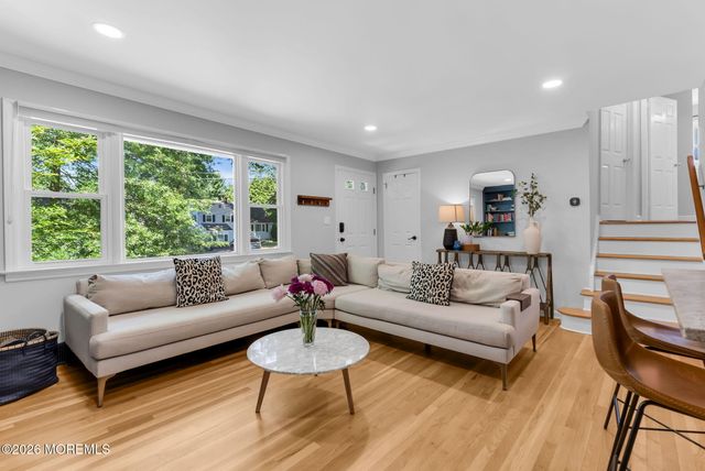 37 Birch Drive, Shrewsbury Boro, NJ 07702