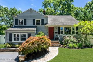 37 Birch Drive, Shrewsbury Boro, NJ 07702