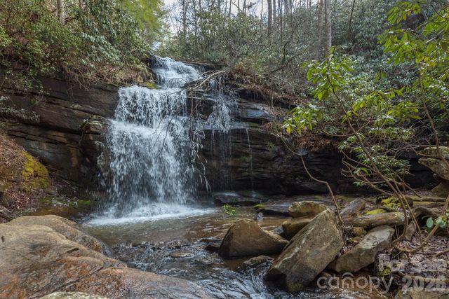 131-133 McKenzie Way N, Old Fort, NC 28762