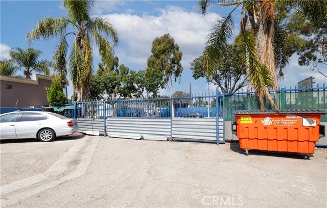 11214 Atlantic Avenue, Lynwood, CA 90262