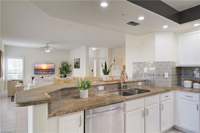 28044 Cavendish CT, Bonita Springs, FL 34135