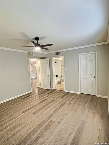8030 Broadway, San Antonio, TX 78209
