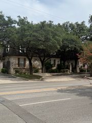 8030 Broadway, San Antonio, TX 78209