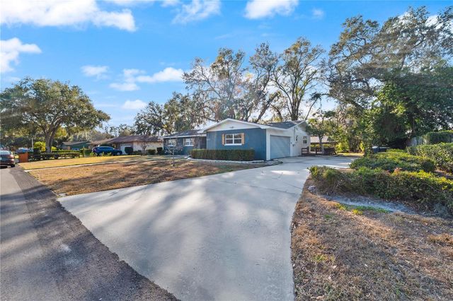 4915 WHITEOAK DRIVE E, Lakeland, FL 33813