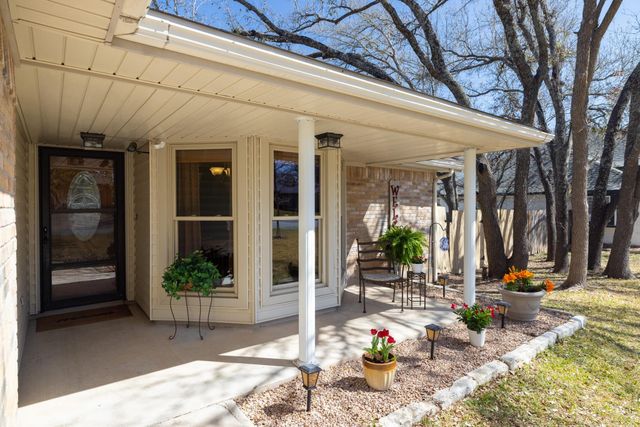 706 Post Oak CIR, Cedar Park, TX 78613