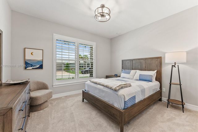 10488 SW Red Maple Way, Port St. Lucie, FL 34987