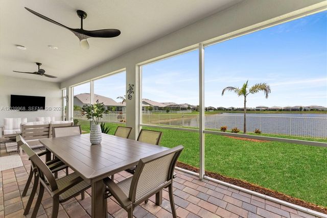 10488 SW Red Maple Way, Port St. Lucie, FL 34987