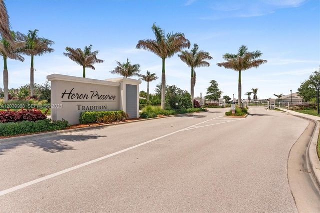 10488 SW Red Maple Way, Port St. Lucie, FL 34987