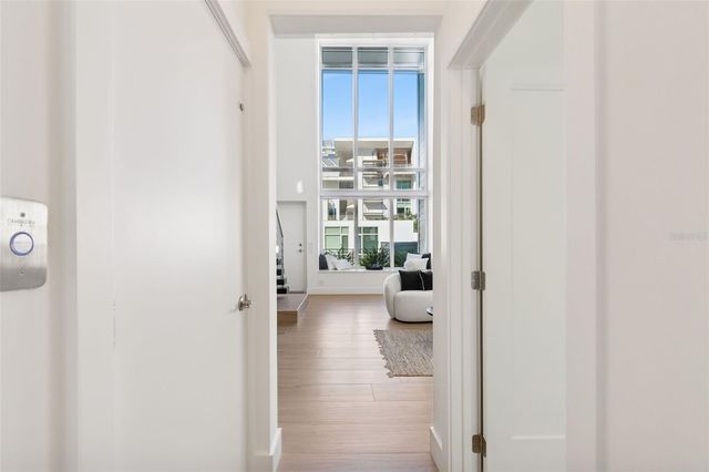 1343 4TH STREET 202, Sarasota, FL 34236