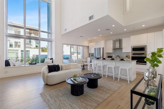 1343 4TH STREET 202, Sarasota, FL 34236