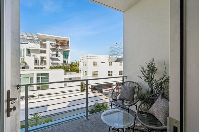 1343 4TH STREET 202, Sarasota, FL 34236