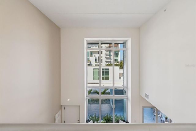 1343 4TH STREET 202, Sarasota, FL 34236