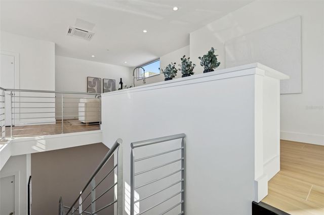 1343 4TH STREET 202, Sarasota, FL 34236