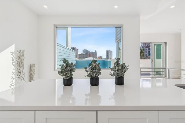 1343 4TH STREET 202, Sarasota, FL 34236