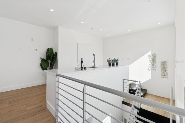 1343 4TH STREET 202, Sarasota, FL 34236