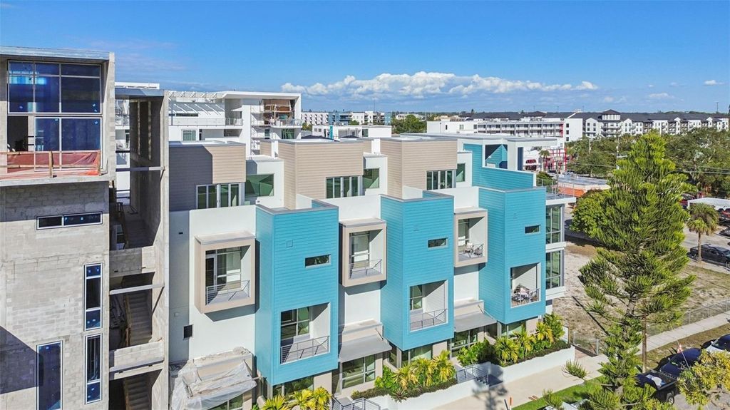 1343 4TH STREET 202, Sarasota, FL 34236