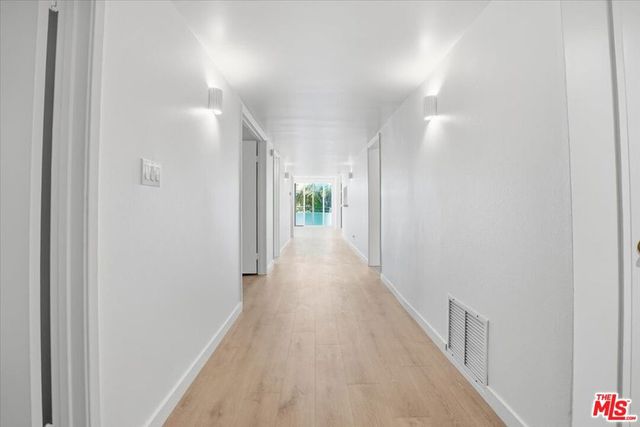 15480 Antioch Street 102, Pacific Palisades, CA 90272