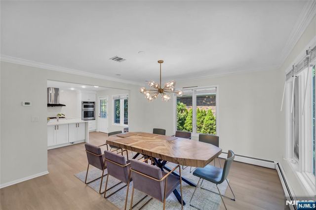 290 Mohegan Way, Fort Lee, NJ 07024