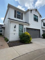 1106 Bowie Drive, Lewisville, TX 75077
