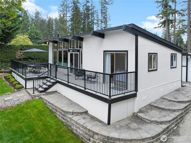 29800 224th Avenue SE, Black Diamond, WA 98010
