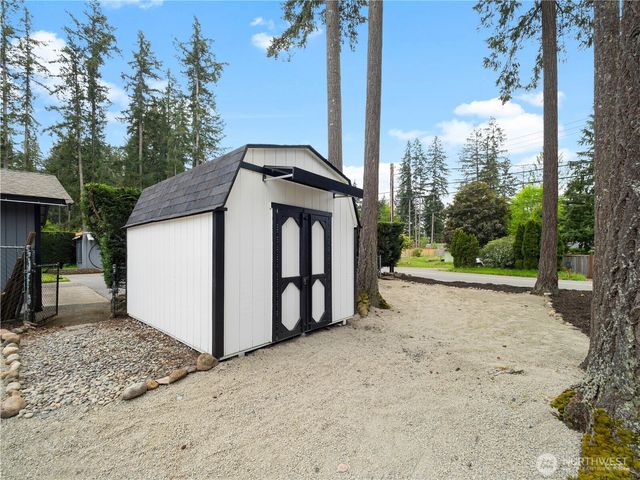 29800 224th Avenue SE, Black Diamond, WA 98010