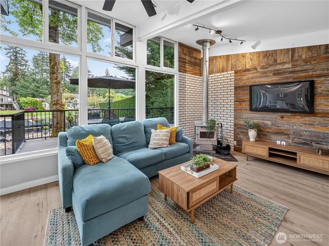 29800 224th Avenue SE, Black Diamond, WA 98010
