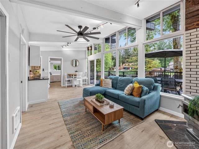 29800 224th Avenue SE, Black Diamond, WA 98010